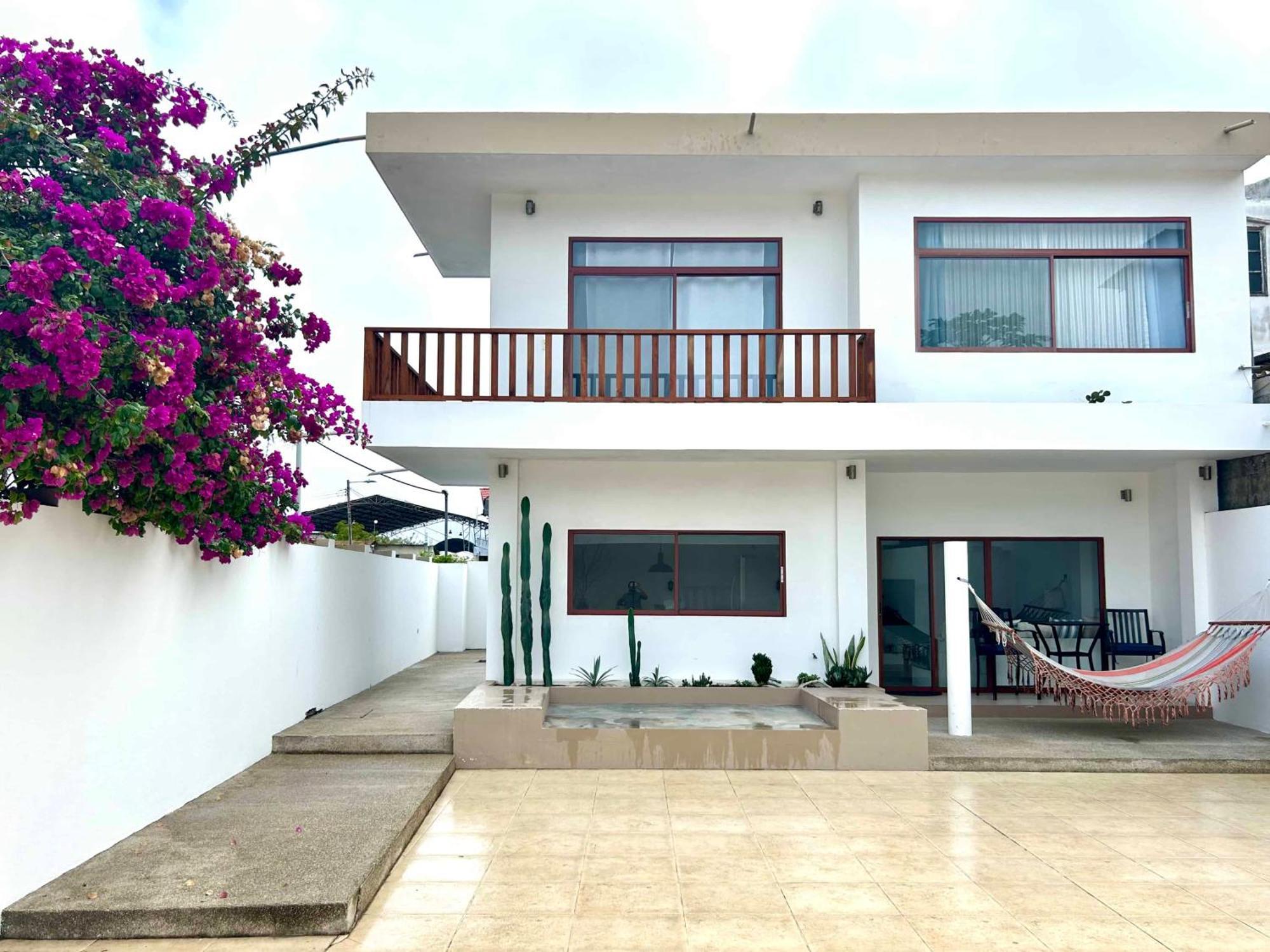 Villa Flip Flop House à Puerto Villamil Extérieur photo
