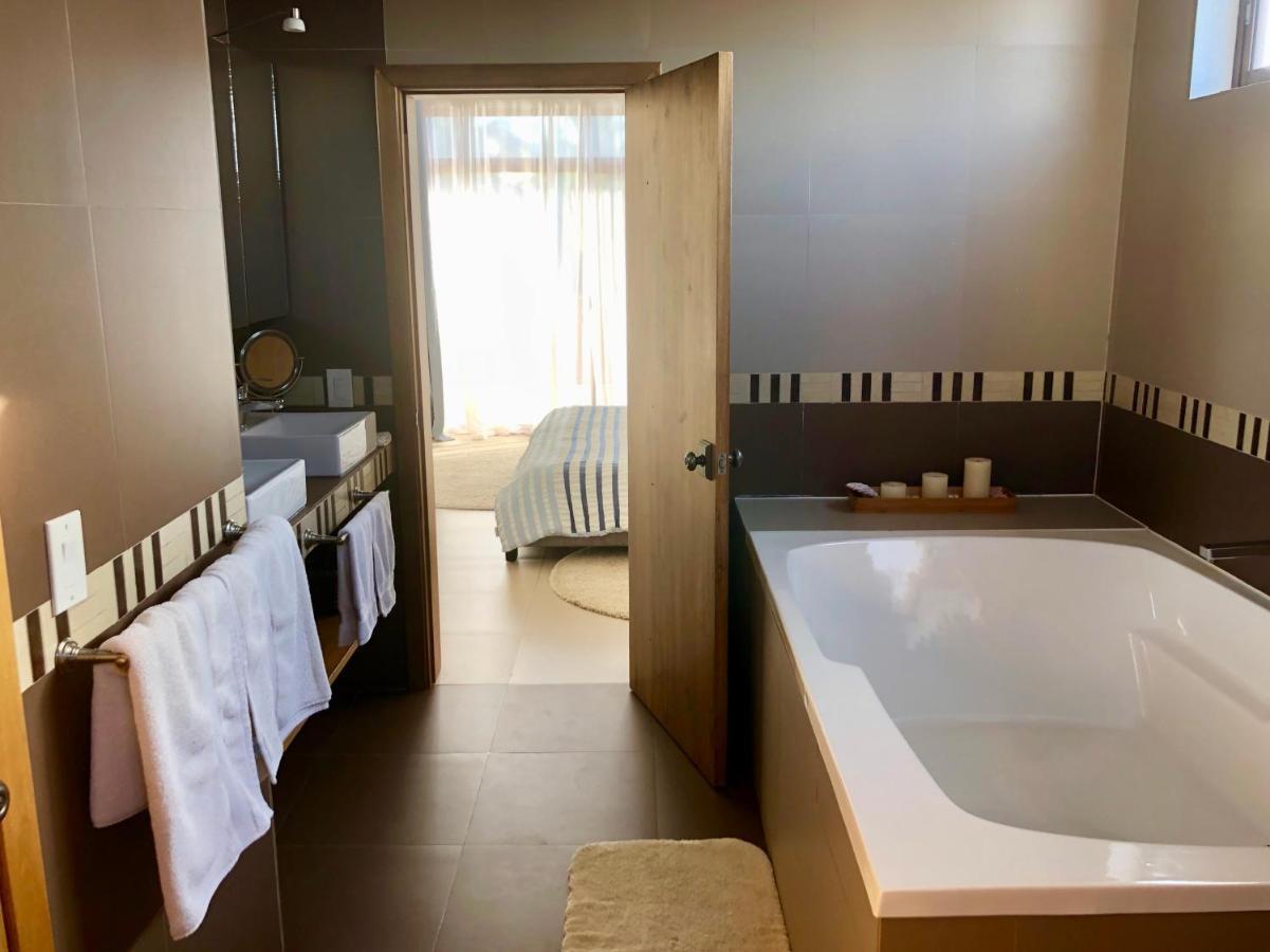 Villa Flip Flop House à Puerto Villamil Extérieur photo